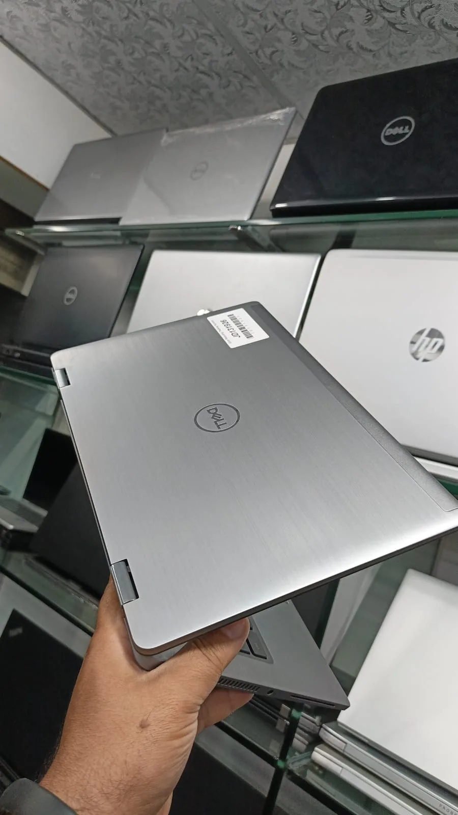 Dell Latitude 7420 2 in 1 Ci7 11th Gen Ram 16GB SSD 256GB 14" FHD X360 Touch LED - Image 5