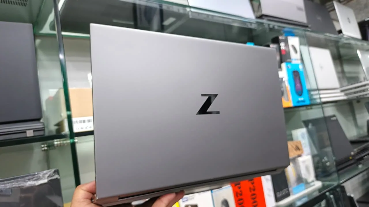 HP Zbook Studio 15 G8 Ci7 11th Gen Ram 32GB 512GB NVME SSD 15.6" FHD LED 4GB Nvidea Quadro RTX A2000 Graphics Card