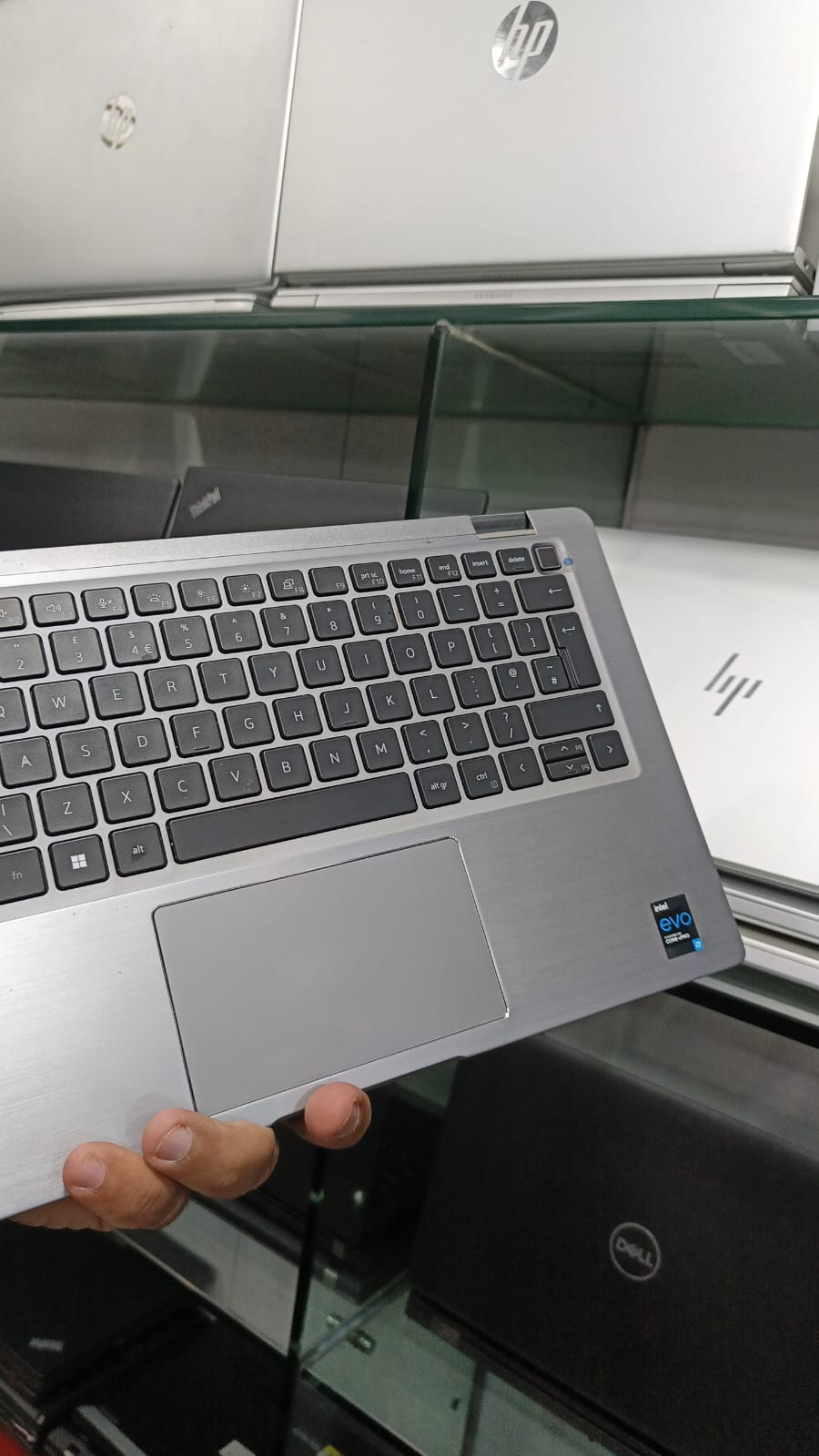 Dell Latitude 7420 2 in 1 Ci7 11th Gen Ram 16GB SSD 256GB 14″ FHD X360 Touch LED - Image 1