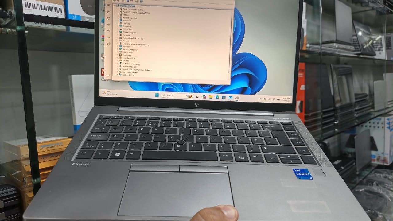 HP Zbook Firefly 14 G8 Ci7 11th Gen Ram 16GB SSD 512GB Nvme 4GB Nvidea Quadro T500 14″ FHD LED - Image 1